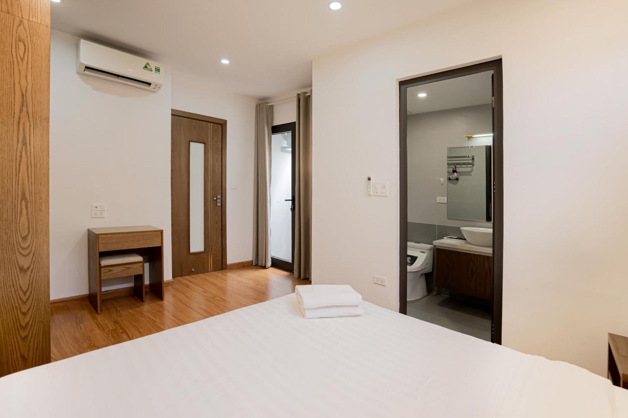 22Housing Hotel & Residence 60 Linh Lang Hanoi Buitenkant foto