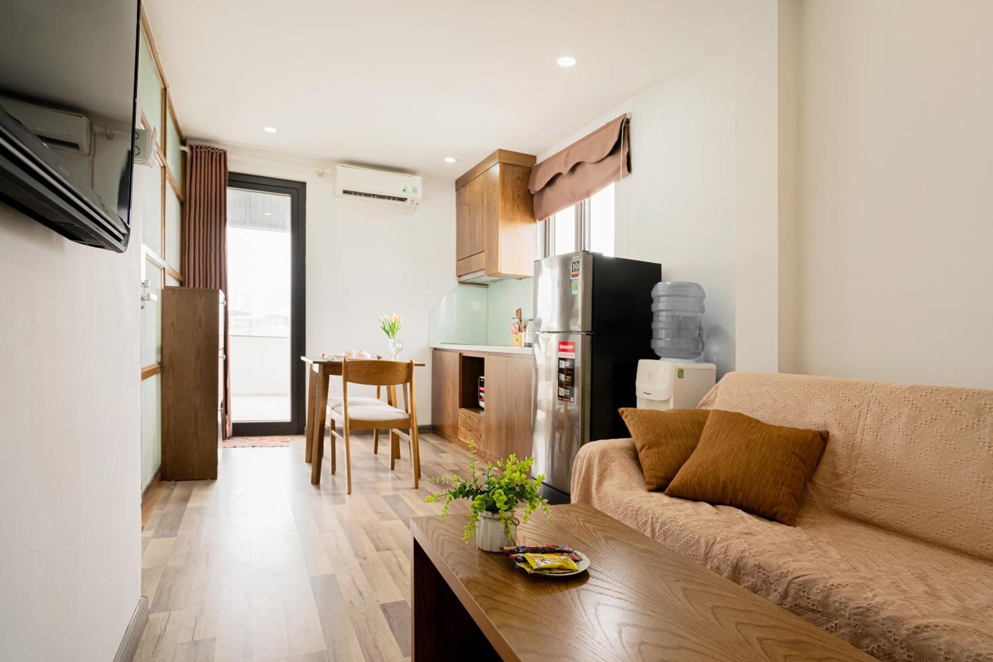 22Housing Hotel & Residence 60 Linh Lang Hanoi Buitenkant foto