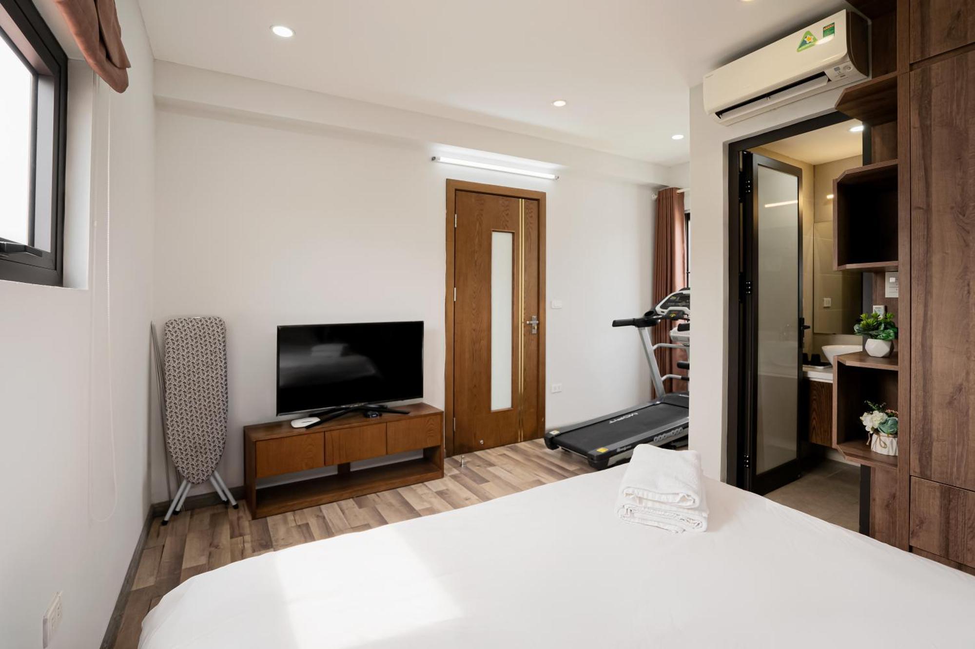22Housing Hotel & Residence 60 Linh Lang Hanoi Buitenkant foto
