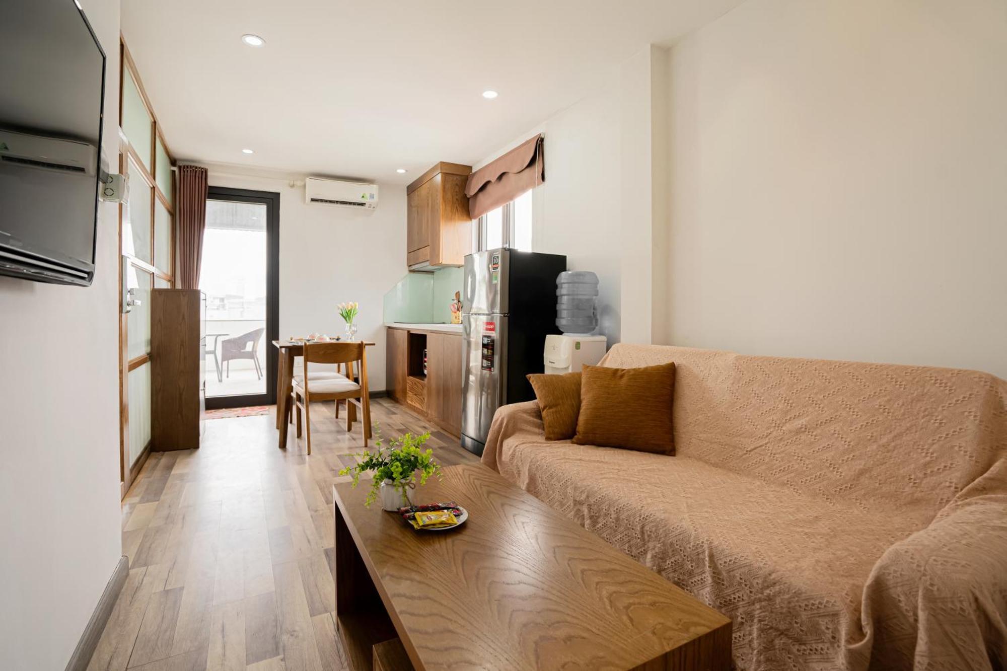 22Housing Hotel & Residence 60 Linh Lang Hanoi Buitenkant foto
