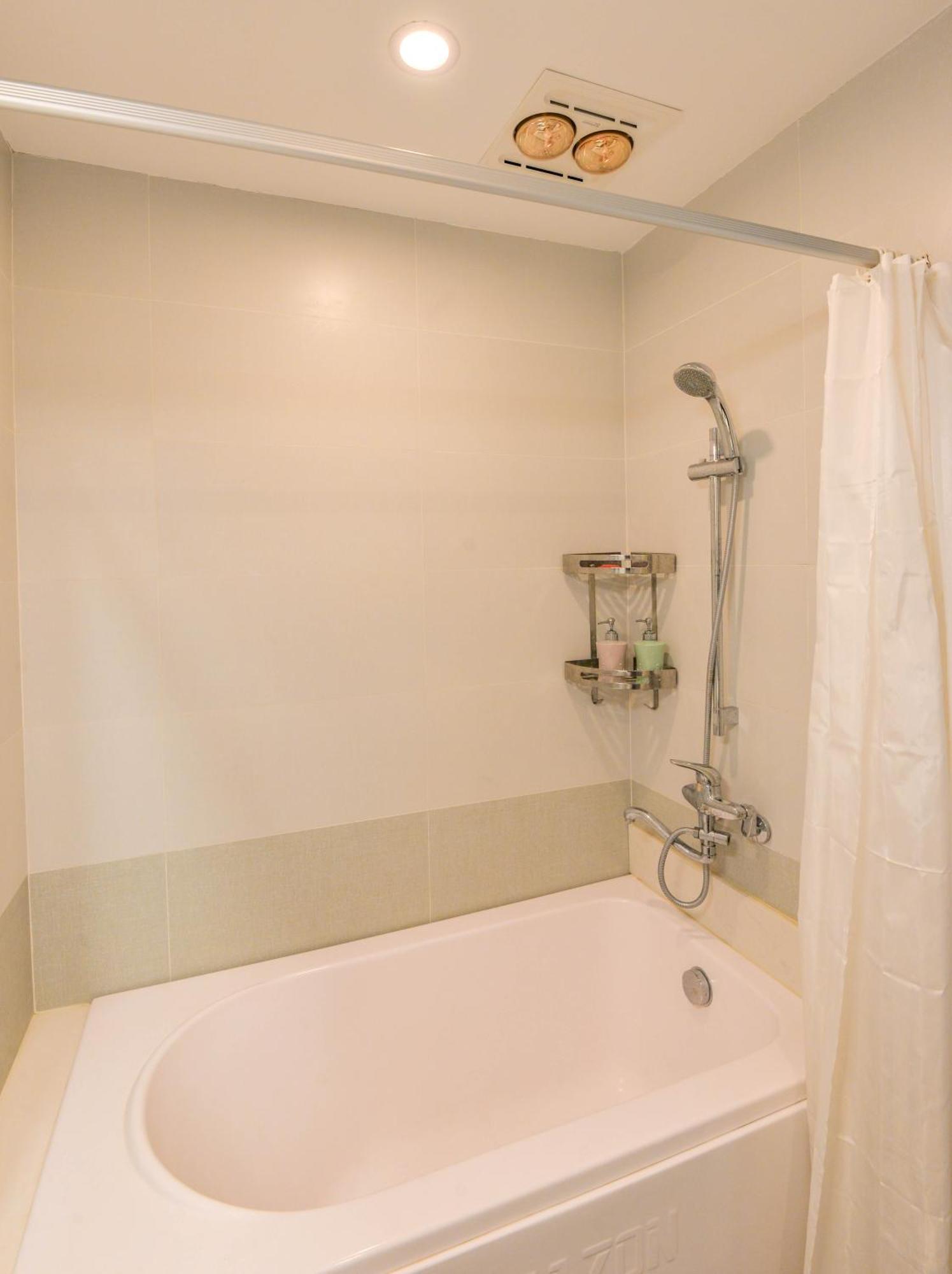 22Housing Hotel & Residence 60 Linh Lang Hanoi Buitenkant foto