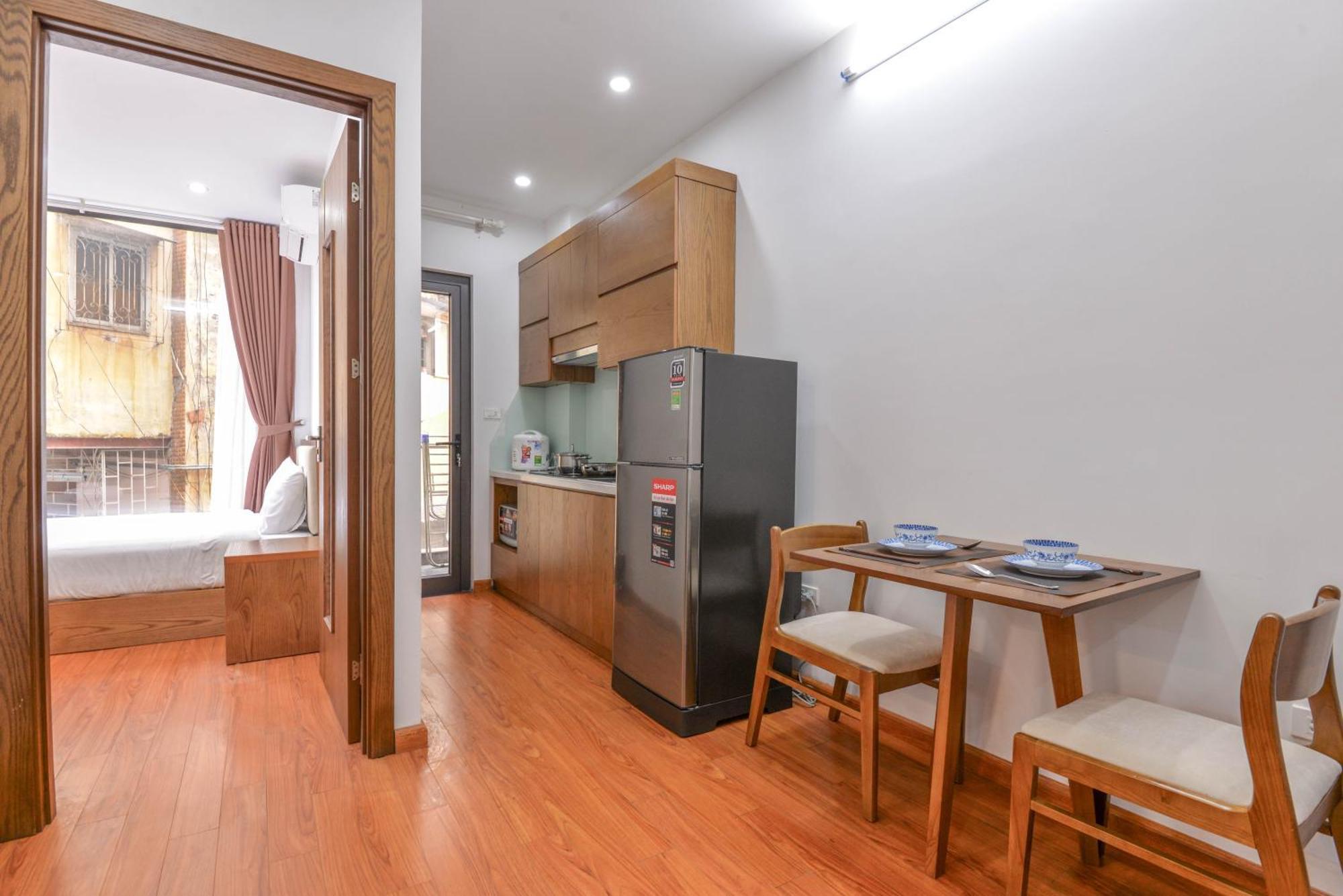 22Housing Hotel & Residence 60 Linh Lang Hanoi Buitenkant foto